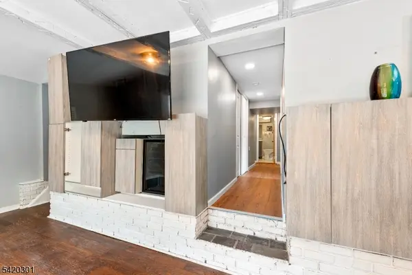 50 E Shore Dr, Vernon Twp., NJ 07462