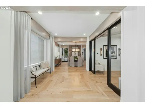 11398 SE CHEERFUL WAY, Happy Valley, OR 97086