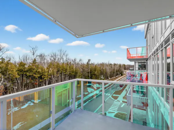 333 Sunseeker AVE #515, Innisfil, ON L9R 0R6