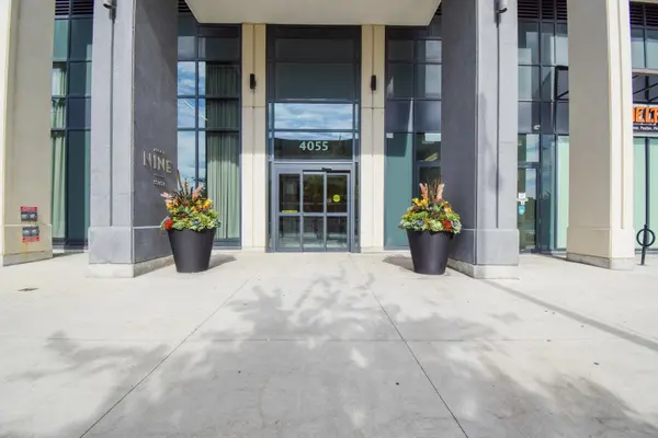 4055 Parkside Village DR #519, Mississauga, ON L5B 0K8