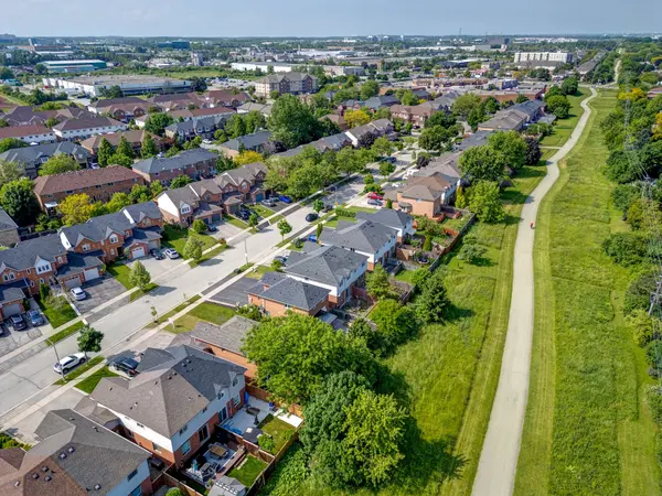 510 Taylor CRES, Burlington, ON L7L 6G3