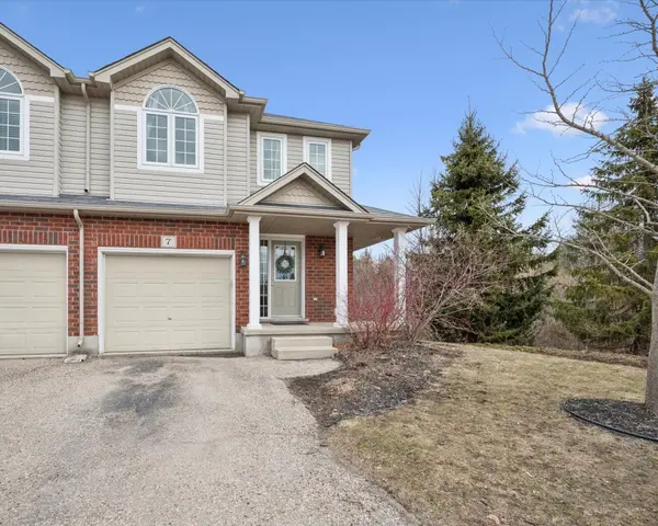 468 Doon South DR #7, Kitchener, ON N2P 0A2