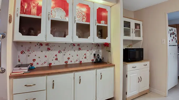 9 Dove RD, Brockton, ON N0G 2V0