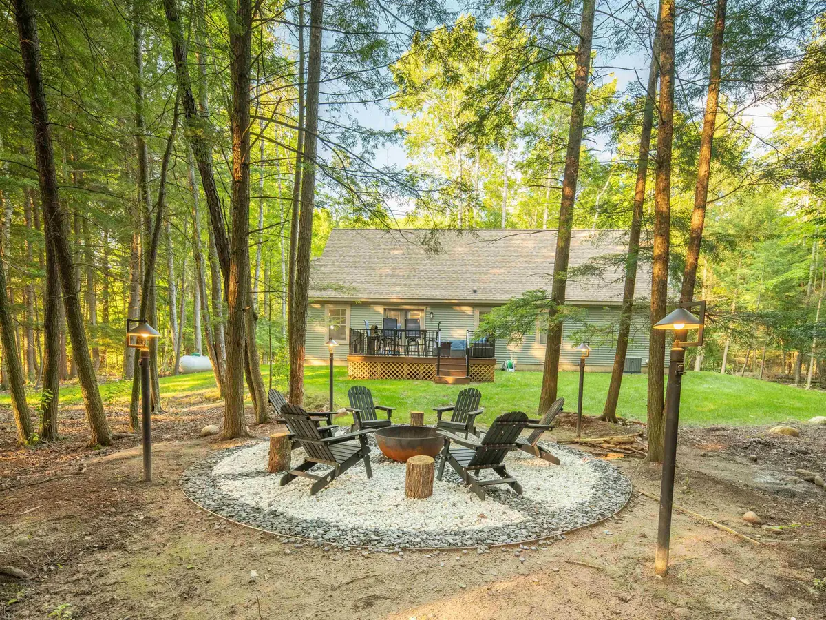 1942 Hoosier Valley RD, Blair Twp, MI 49685