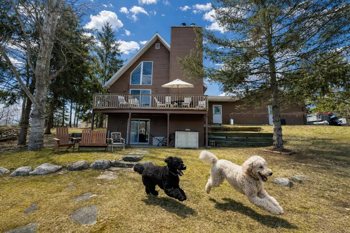 1035 Cantabrian DR, Lake Isabella, MI 48893