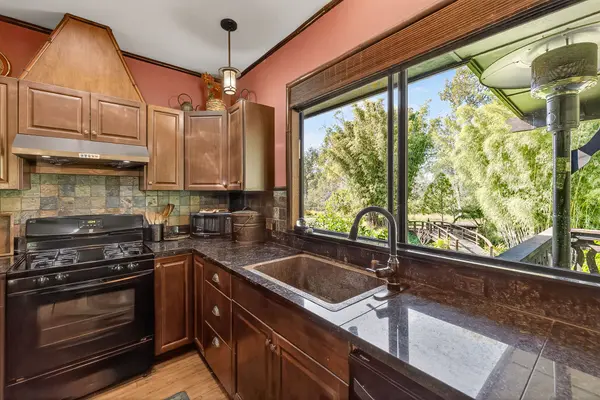 64-645 MAMALAHOA HIGHWAY, Kamuela, HI 96743