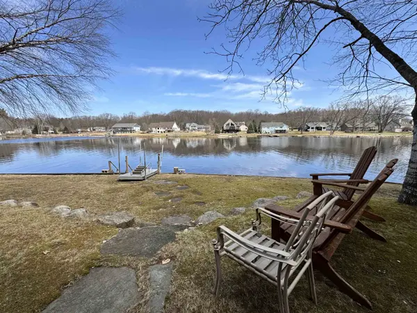 1035 Cantabrian DR, Lake Isabella, MI 48893