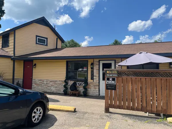 469 Bethune DR N, Gravenhurst, ON P1P 1B8