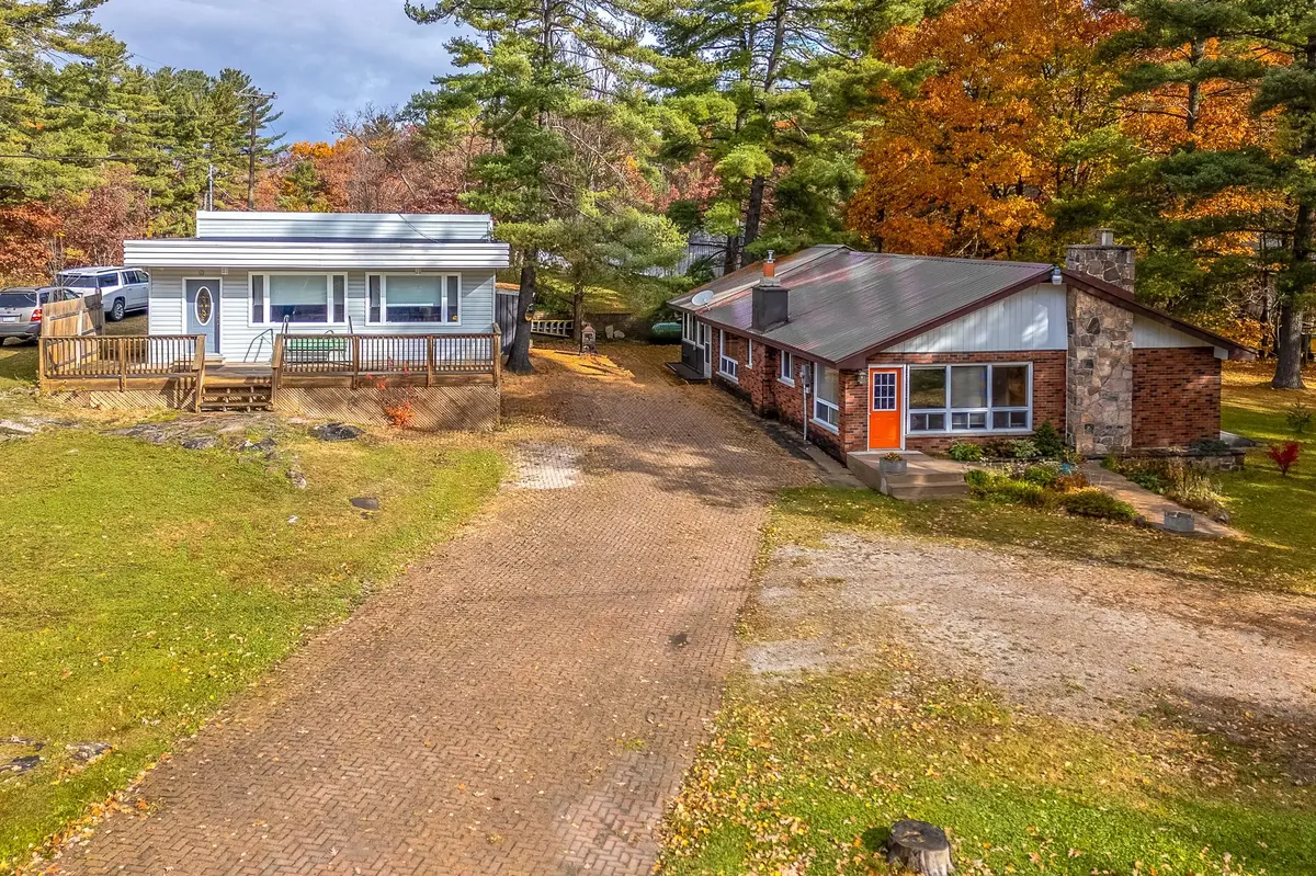 2512 Honey Harbour RD, Georgian Bay, ON P0E 1E0