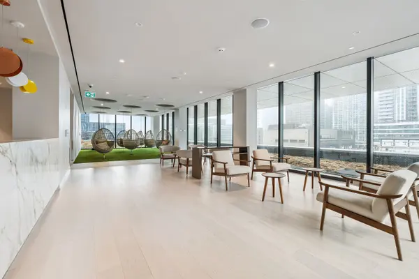 55 Cooper ST #5105, Toronto C08, ON M5E 0G1