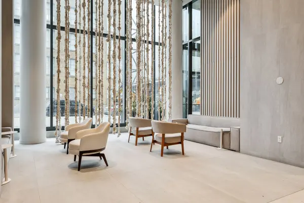 55 Cooper ST #5105, Toronto C08, ON M5E 0G1