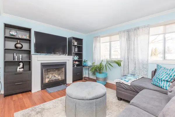 5 Broadway AVE, Innisfil, ON L9S 1M9