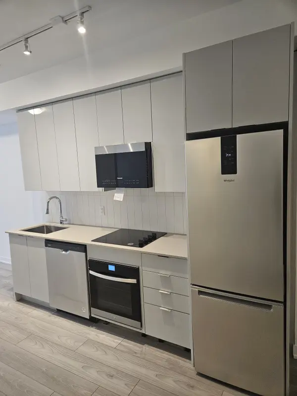 498 Caldari RD #2131, Vaughan, ON L4K 0R5