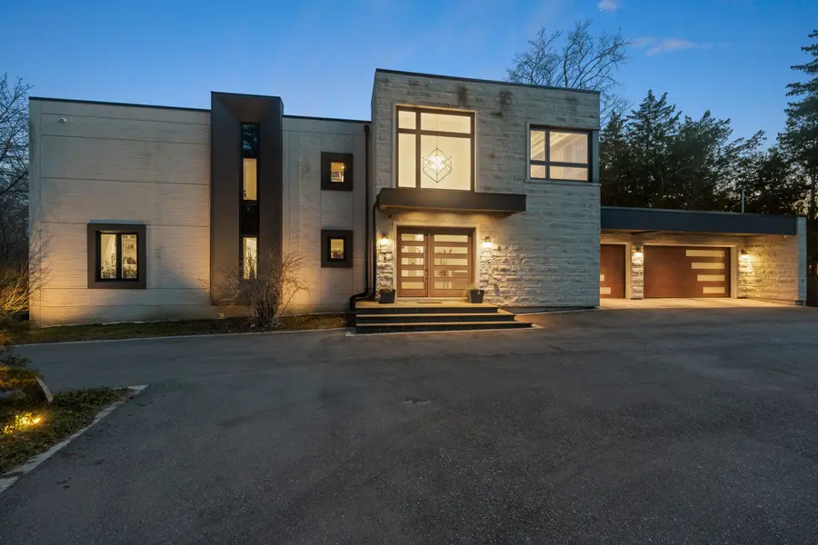 7 Albion Close, Markham, ON L3T 2H8