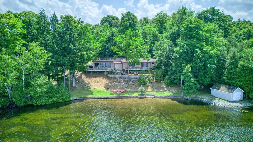 1182B Johnston LN, Frontenac, ON K0H 1B0