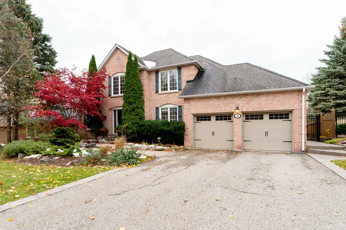 18 Harrowsmith PL, Richmond Hill, ON L4E 2J9