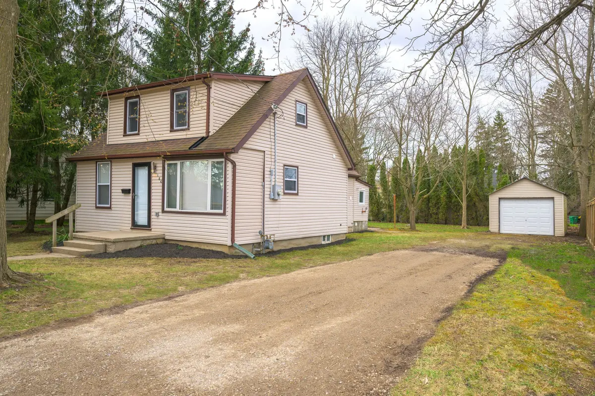 186 VICTORIA ST, Southwest Middlesex, ON N0L 1M0