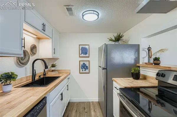 9230 E Girard AVE #7, Denver, CO 80231