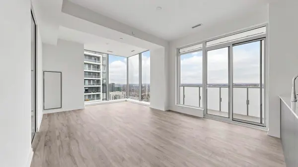 7 Golden Lion HTS #3204, Toronto C14, ON M2M 0C1