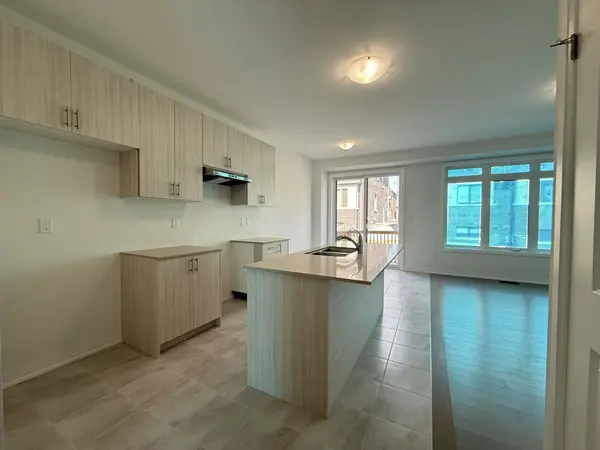 1034 Valhalla TER, Pickering, ON L1X 0P8