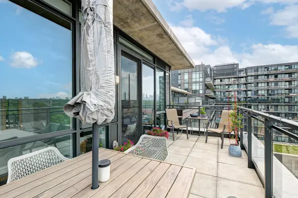 1238 Dundas ST E #813, Toronto E01, ON M4M 0C6