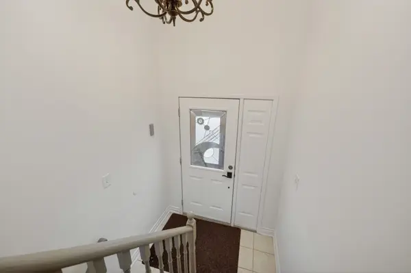 111 Ondrey ST, Bradford West Gwillimbury, ON L3Z 2X1