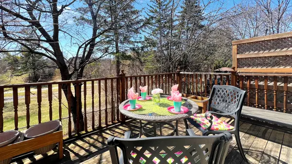 100 Cherry Hills RD, Vaughan, ON L4K 1M5