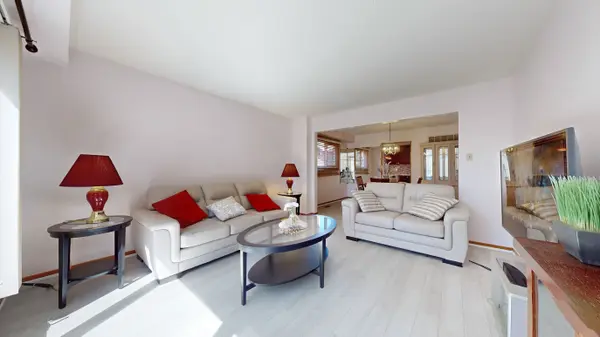 100 Cherry Hills RD, Vaughan, ON L4K 1M5