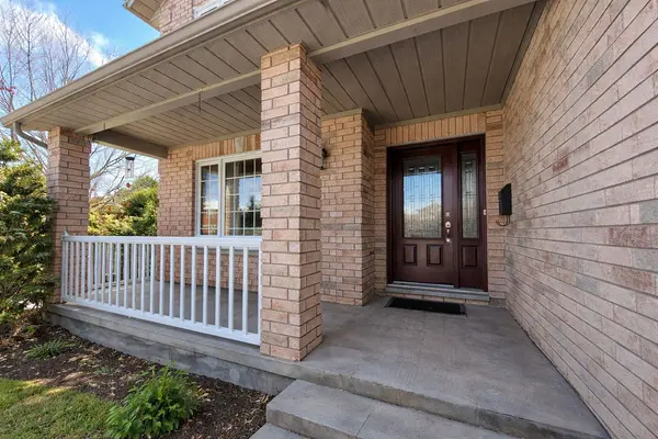 1 Buman CT, Barrie, ON L4N 0L3