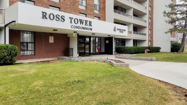 4 Kings Cross RD #1512, Brampton, ON L6T 3X8