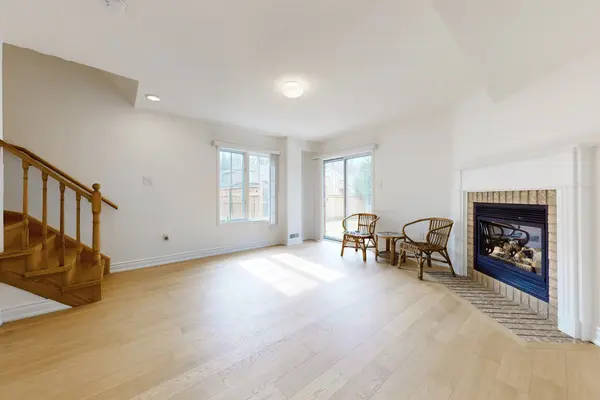 1591 WOODHENGE WAY, Mississauga, ON L5N 7T1