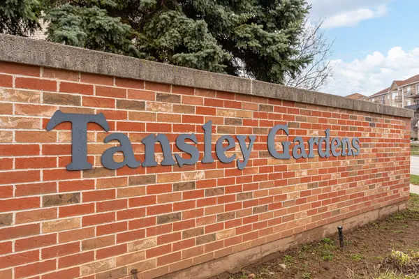 4005 Kilmer DR #210, Burlington, ON L7M 4M2