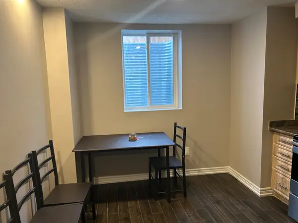 90 canary Close W, Brampton, ON L6X 5L1