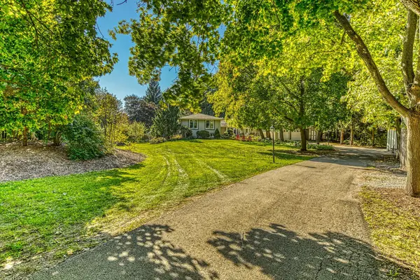 5590 Blind Line, Burlington, ON L7P 0B2