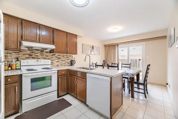 1722 Princelea PL #Room B, Mississauga, ON L5M 3R4