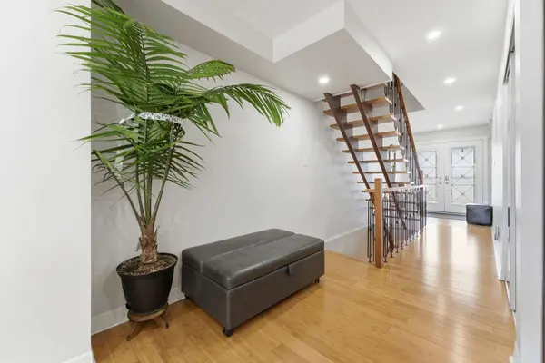 9 Bolton Camp WAY, Caledon, ON L7E 2Y7