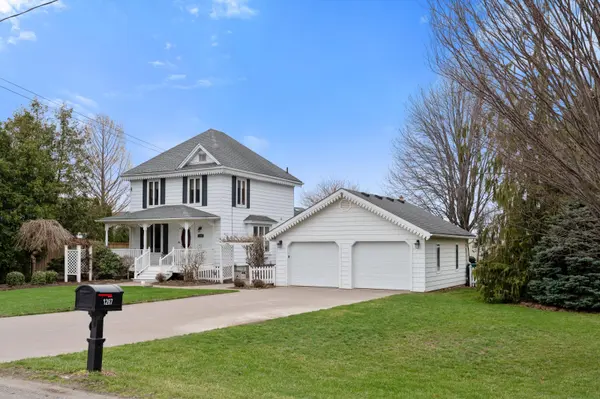 1287 Third ST, St. Catharines, ON L2R 6P9