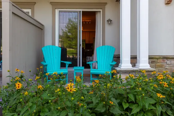 25 PEN LAKE POINT RD #110, Huntsville, ON P1H 1A9