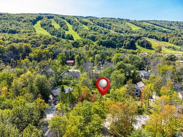 120 Patricia DR, Blue Mountains, ON L9Y 0P1