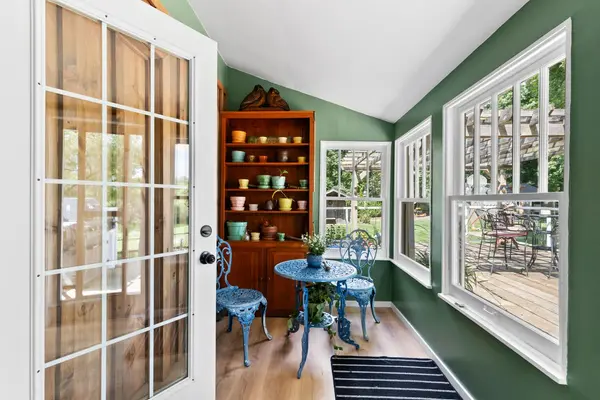 21948 Adelaide ST N, Middlesex Centre, ON N0M 1C0