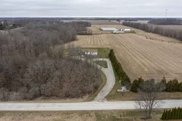 29712 Esterville RD, Chatham-kent, ON N0P 1M0