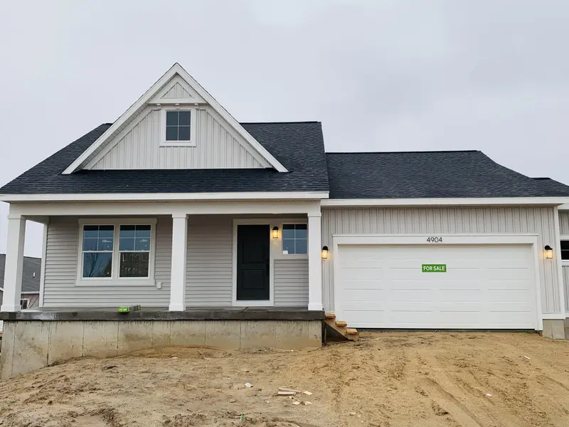 4904 Bethpage DR NW, Alpine Twp, MI 49321