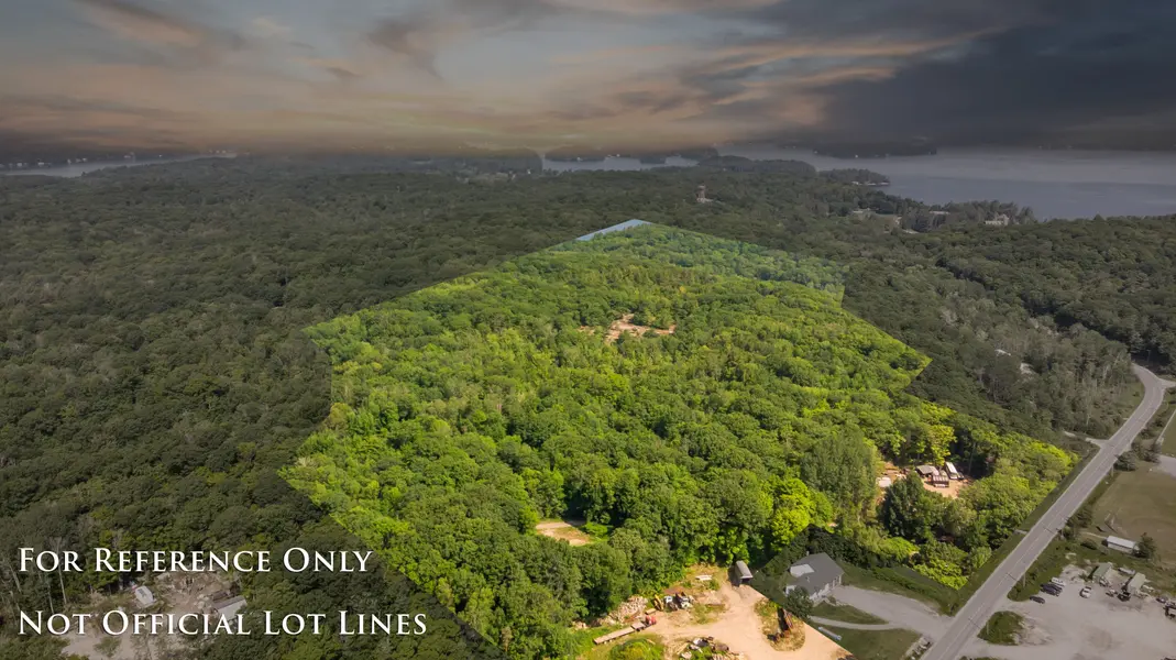 1091 Ferndale RD, Muskoka Lakes, ON P0B 1J0