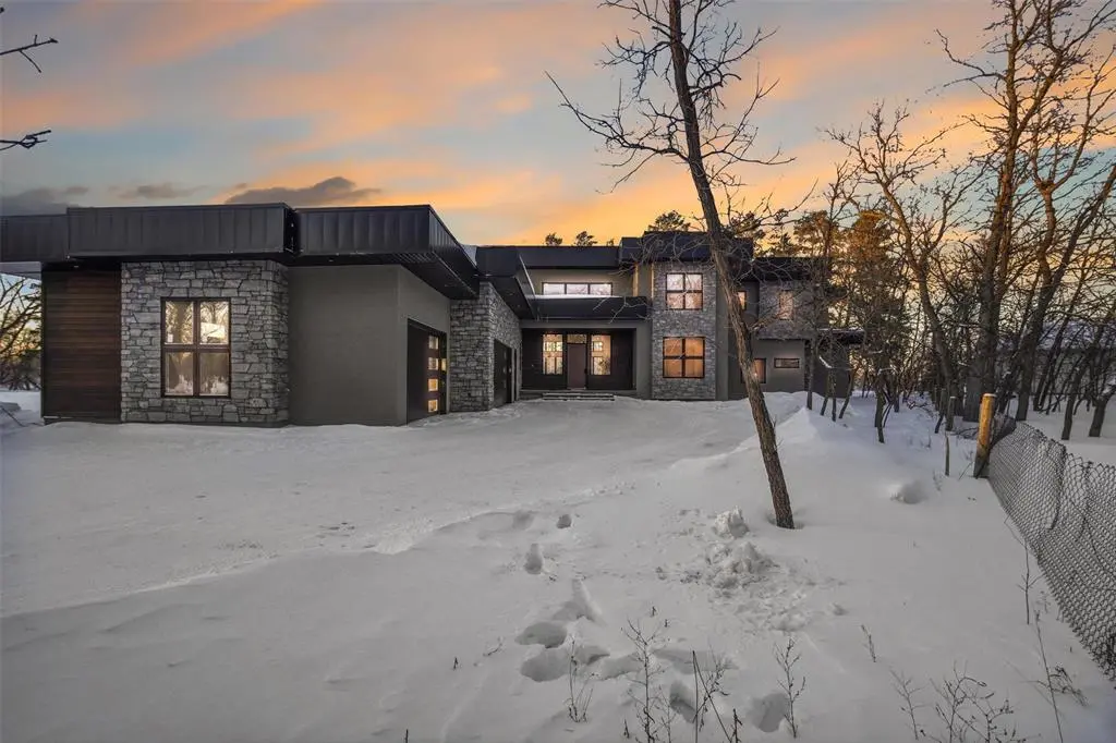 13 Thorlakson PL, Headingley, MB R4H 1A7