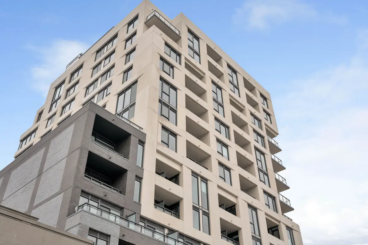 758 Dovercourt RD #609, Toronto W02, ON M6H 2X2