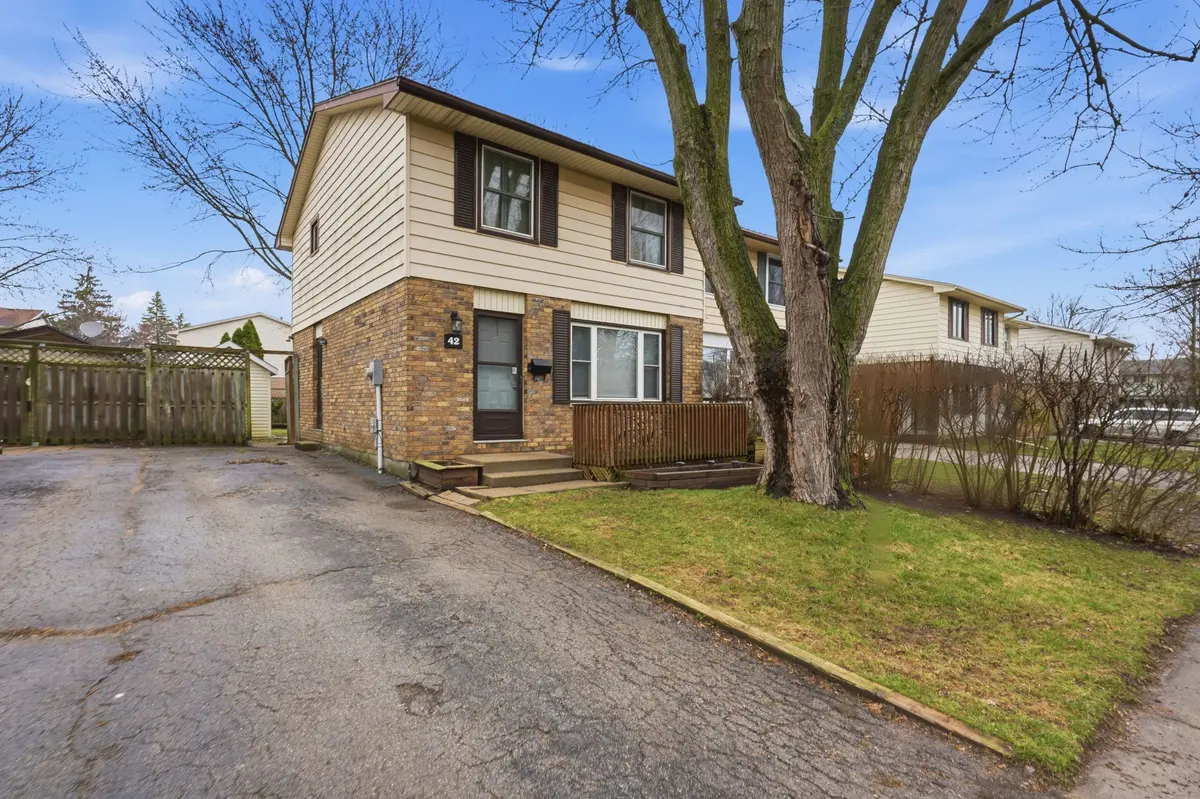 42 Sasha CRES, London South, ON N6E 2M5