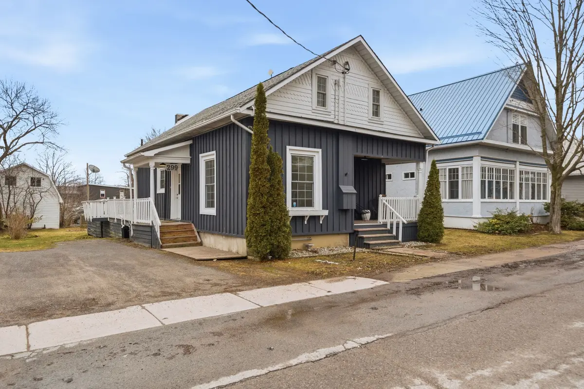299 Noxon AVE, Prince Edward County, ON K0K 3L0