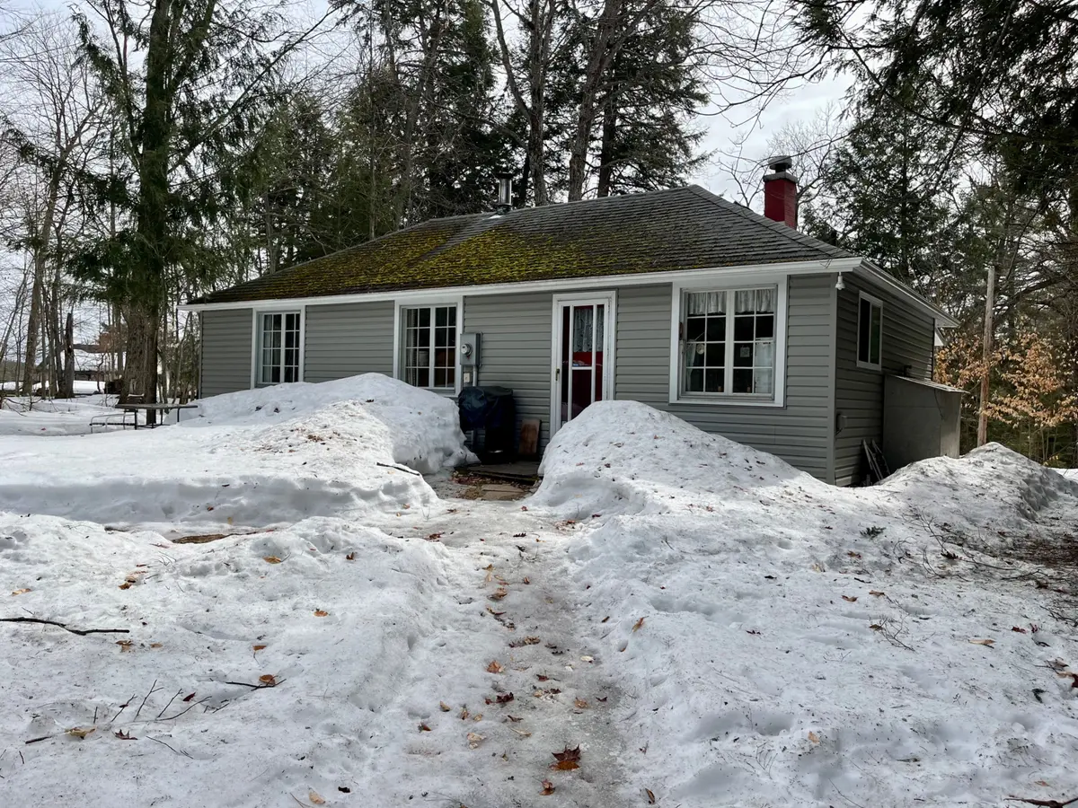 34 Harris ST, Muskoka Lakes, ON P0B 1J0
