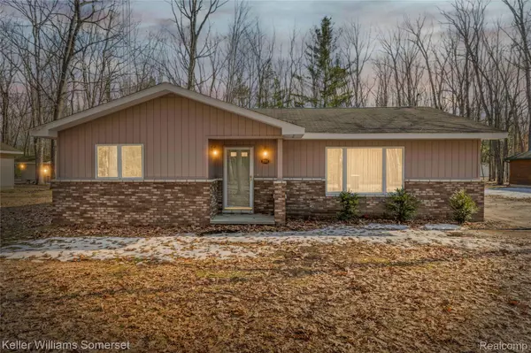 208 Hitchcock AVE, Gerrish Township, MI 48653