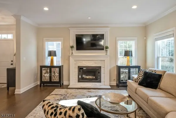 26 Barrister Ct, Fair Lawn Boro, NJ 07410